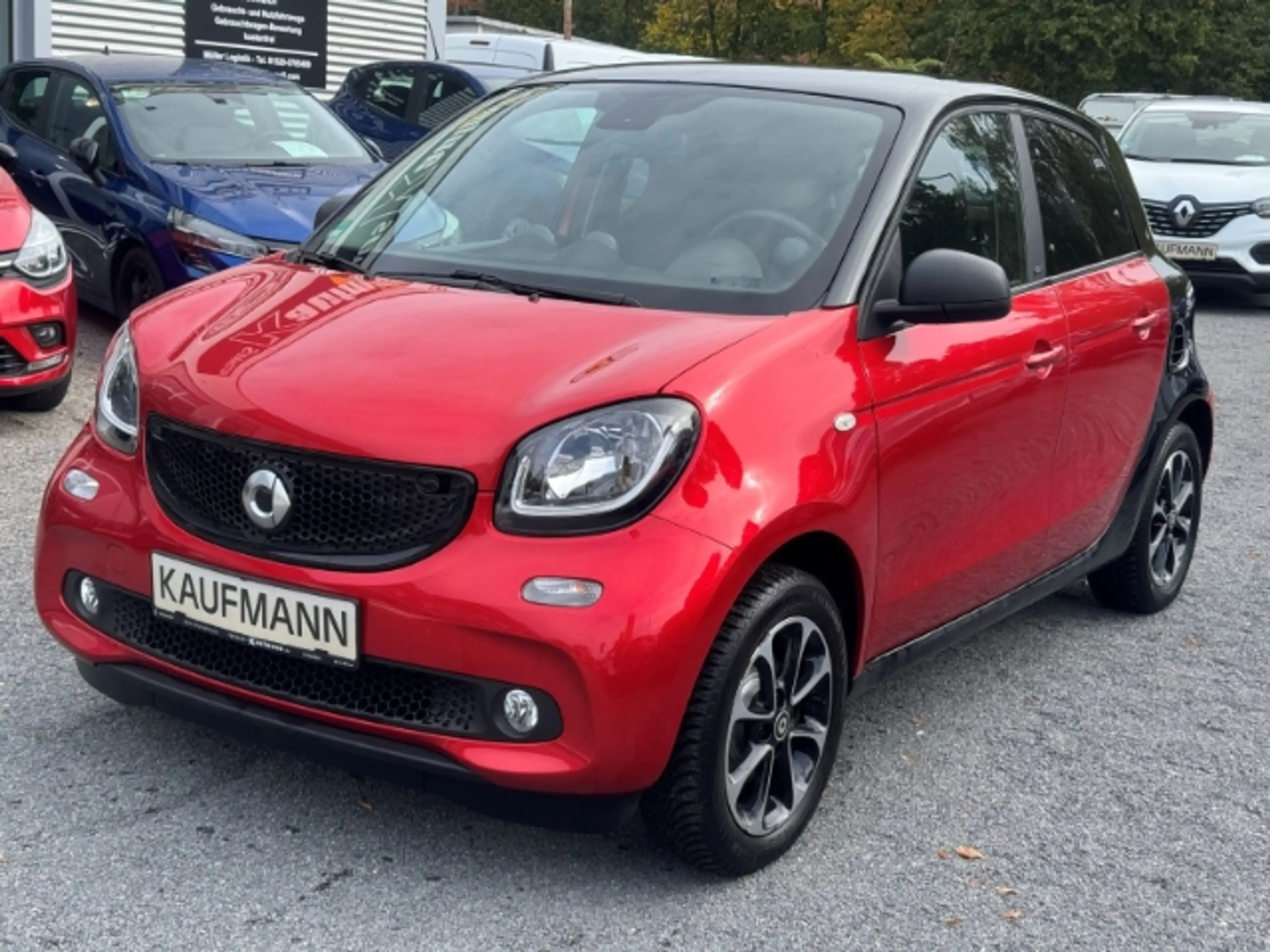 smart forFour 52 kW Navi Klimaautom Kom-paket Ambientebeleuchtun
