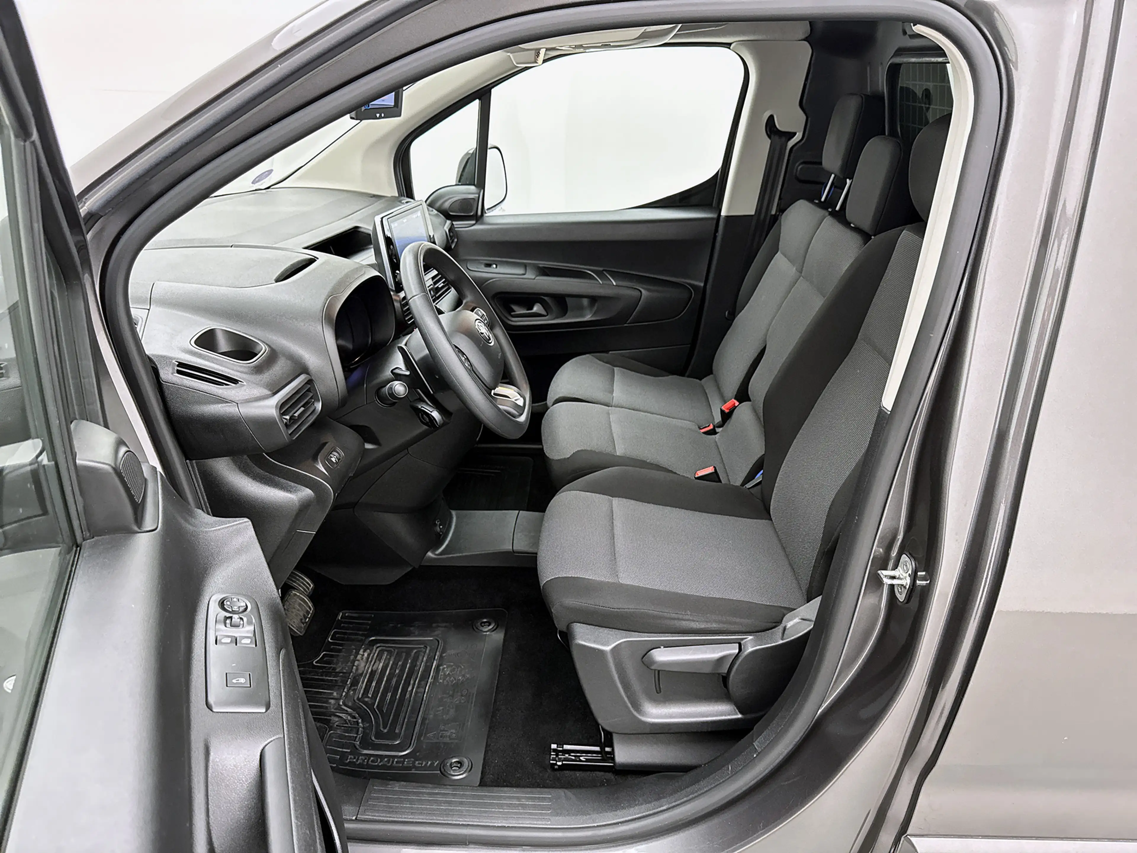 Toyota Proace City 1.2 Turbo Innovator Benzine Automaat Navigatie Cam — photo 9