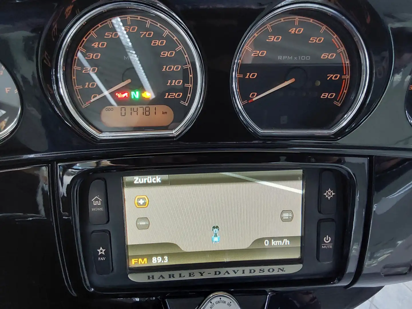 Harley-Davidson Street Glide Special Dark Matt Black Schwarz - 2