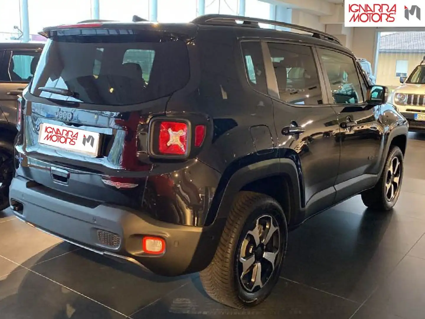 Jeep Renegade 1.3 t4 phev Trailhawk 4xe at6 GK052NT Nero - 2
