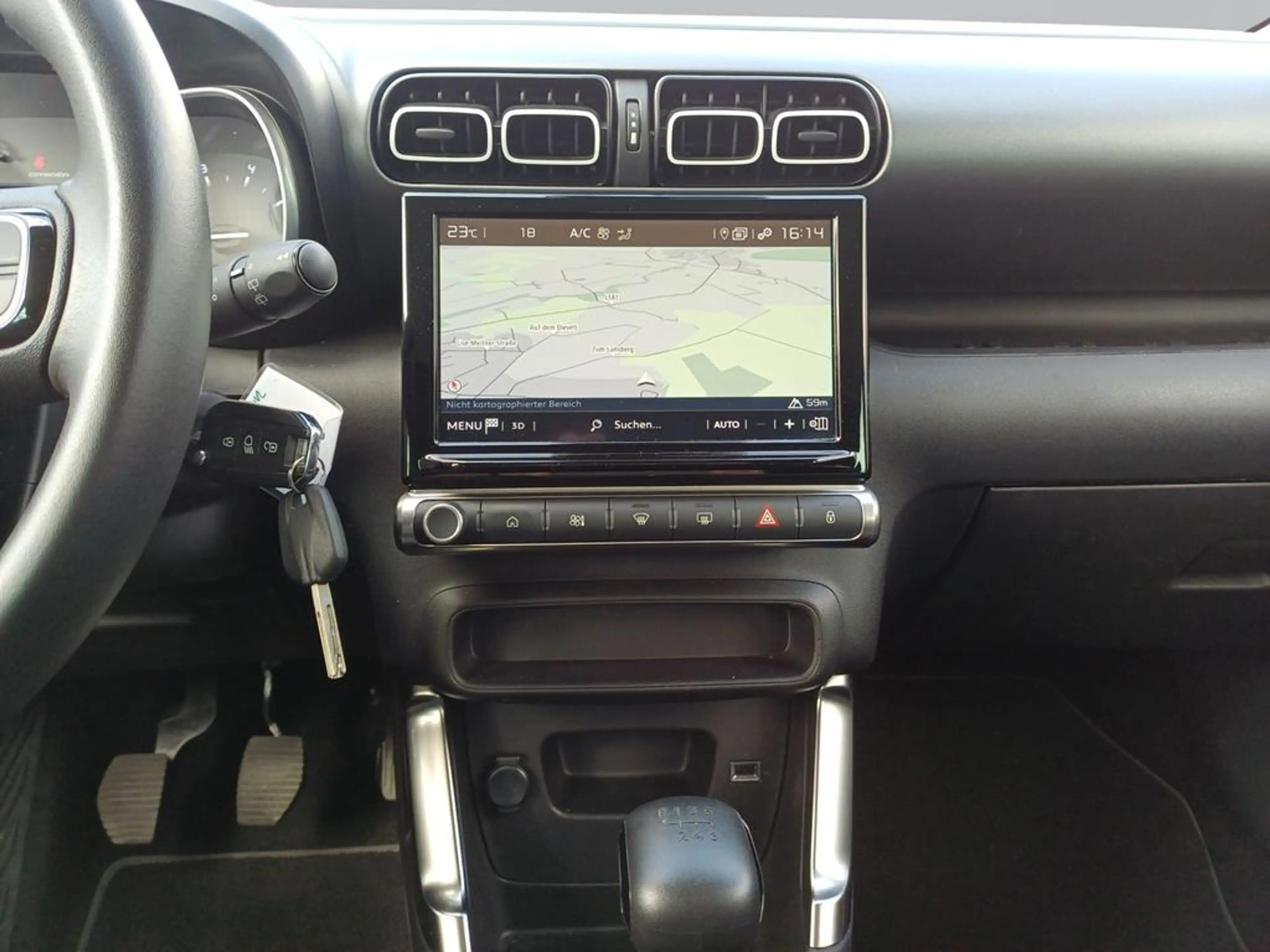 Citroen C3 Aircross PureTech 110 S&S Shine — photo 11