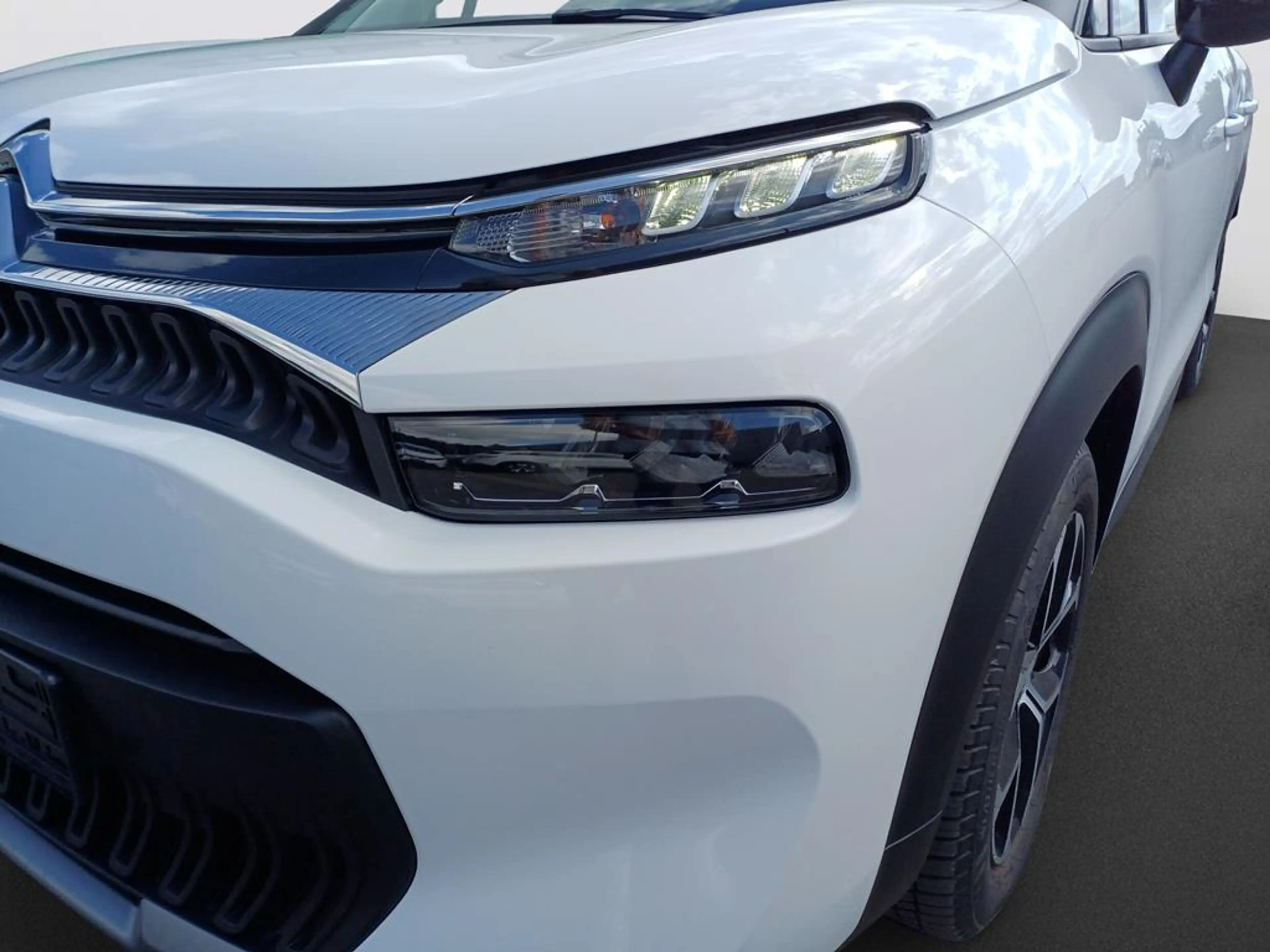 Citroen C3 Aircross PureTech 110 S&S Shine — photo 8