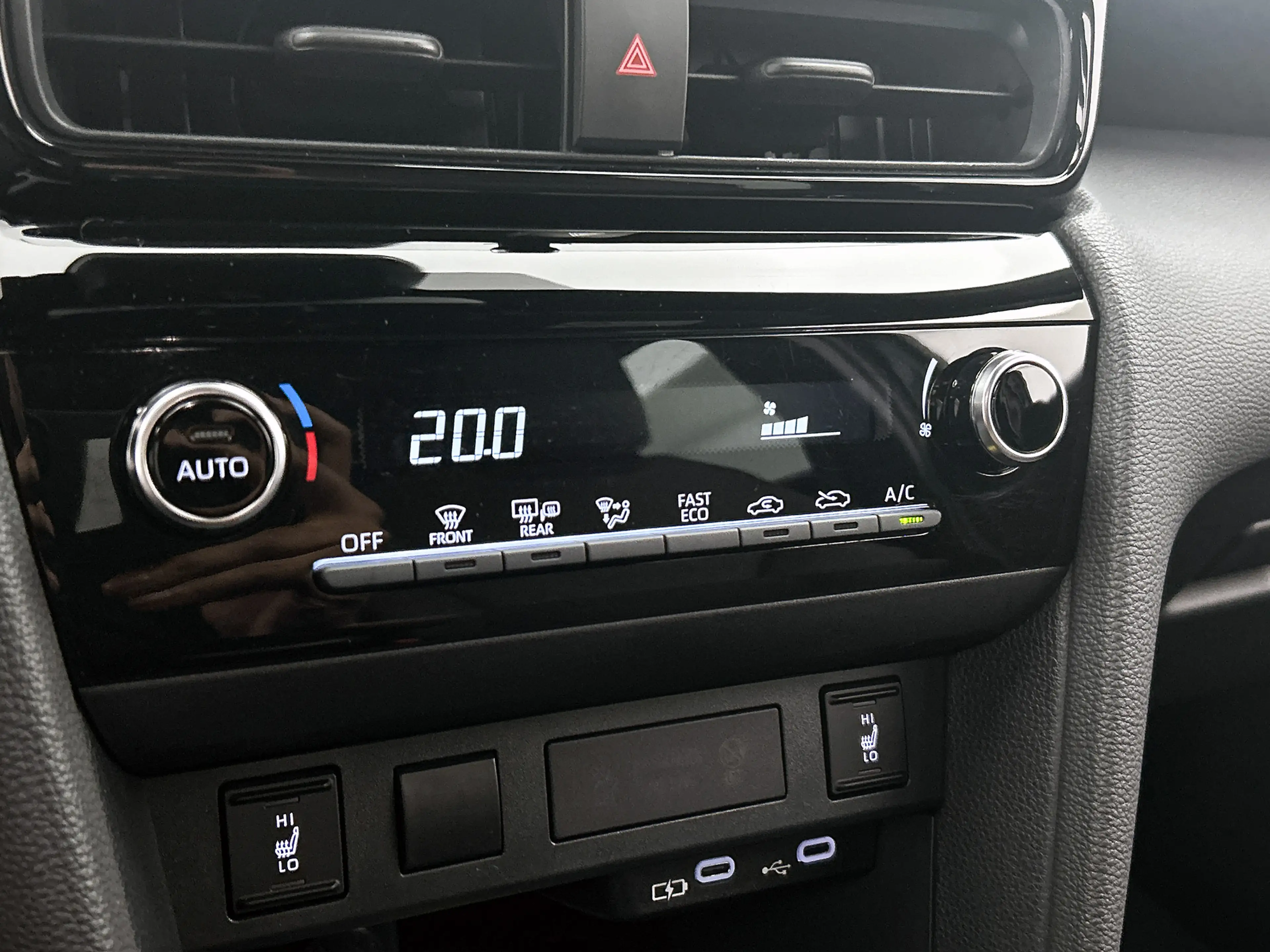 Toyota Yaris Cross 1.5 Hybrid 115 Dynamic | Stoelverwarming | — photo 10