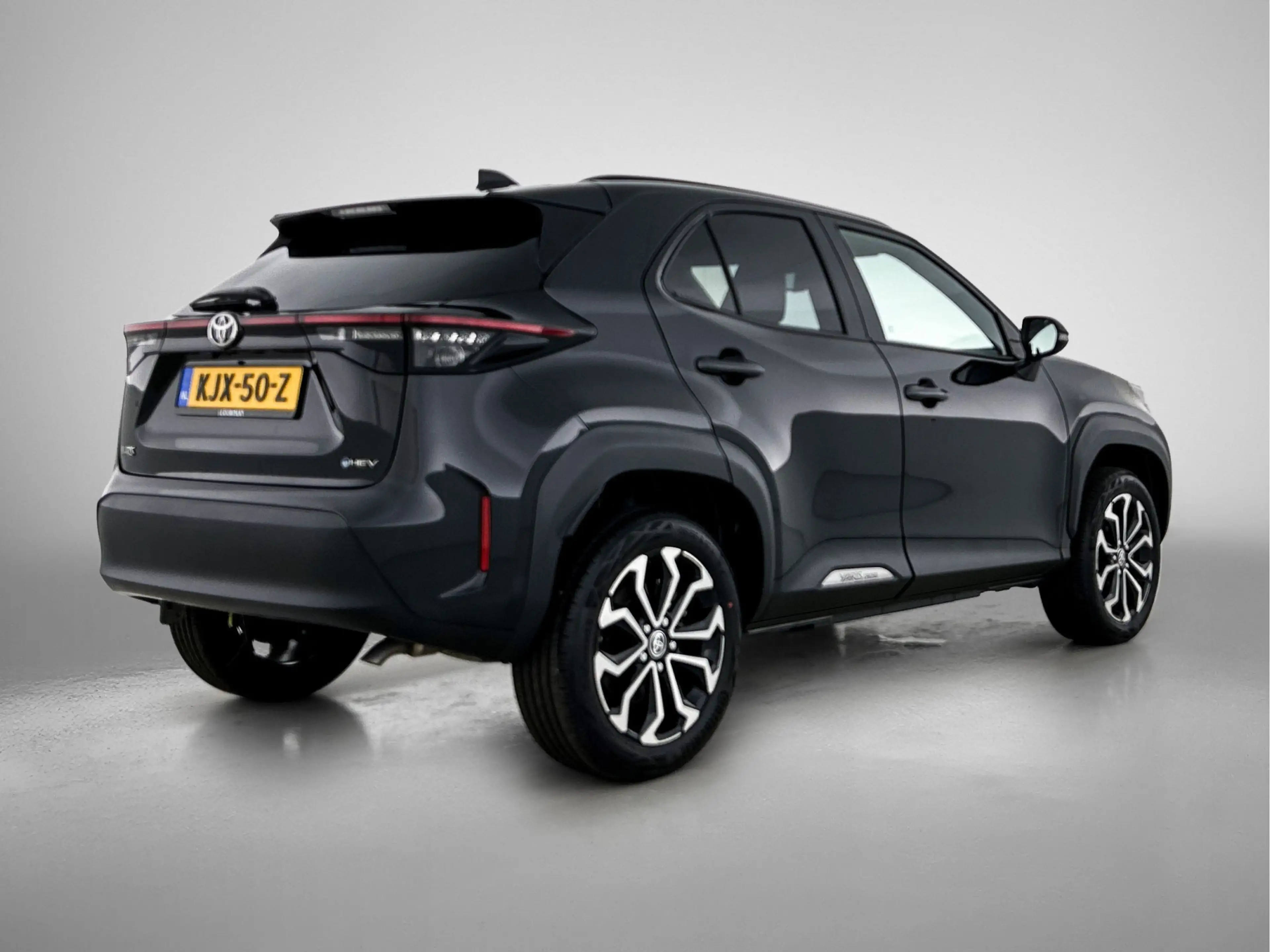 Toyota Yaris Cross 1.5 Hybrid 115 Dynamic | Stoelverwarming | — photo 2