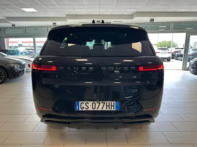 Land Rover Range Rover Sport view 5