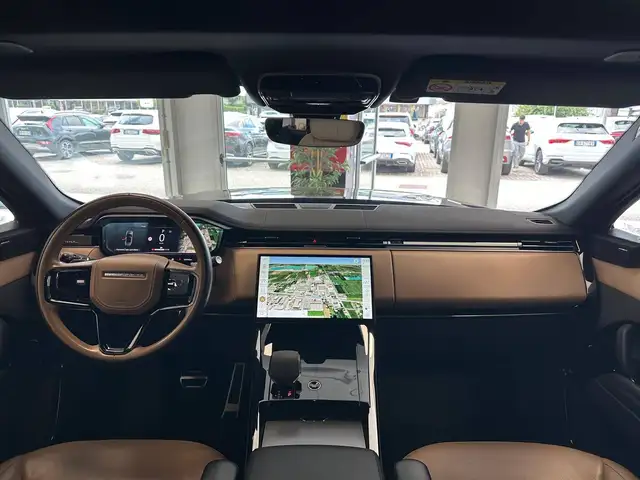 Land Rover Range Rover Sport view 8