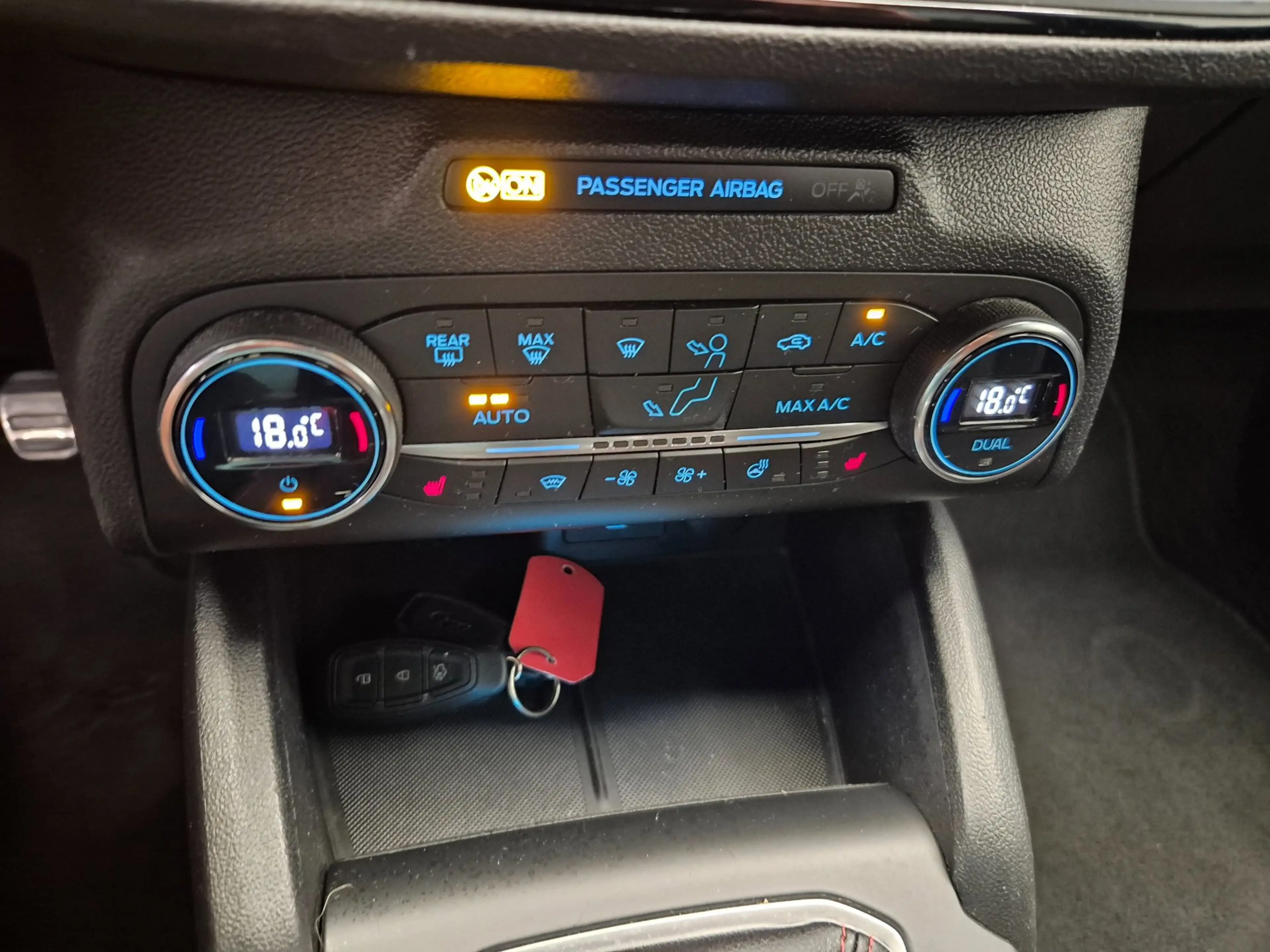 Ford Focus Wagon 1.0 EcoBoost ST Line Business Navi Camera Ec — photo 10