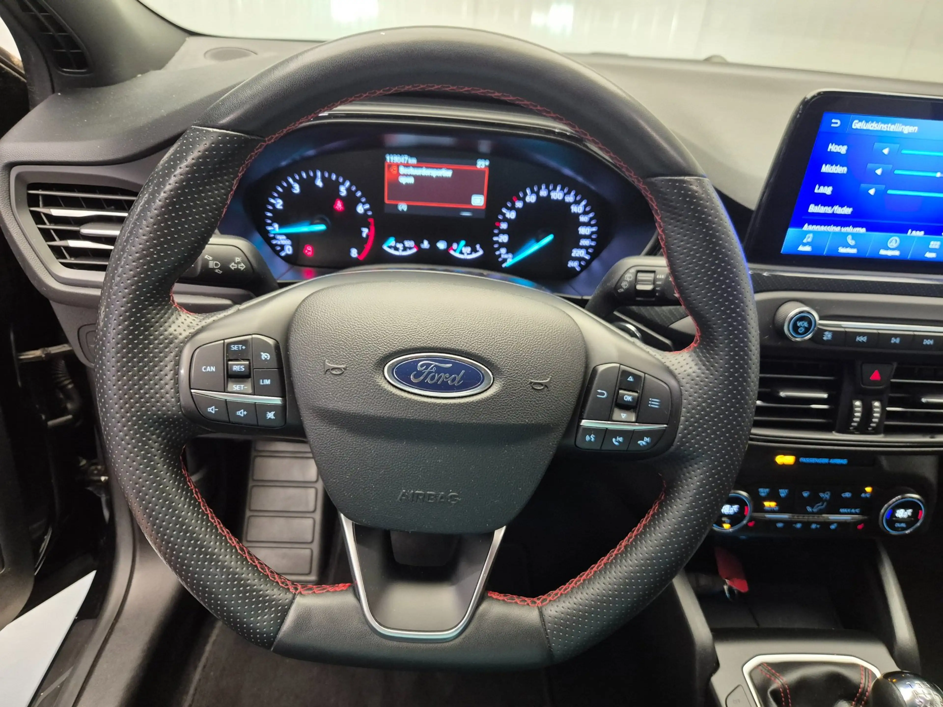 Ford Focus Wagon 1.0 EcoBoost ST Line Business Navi Camera Ec — photo 6