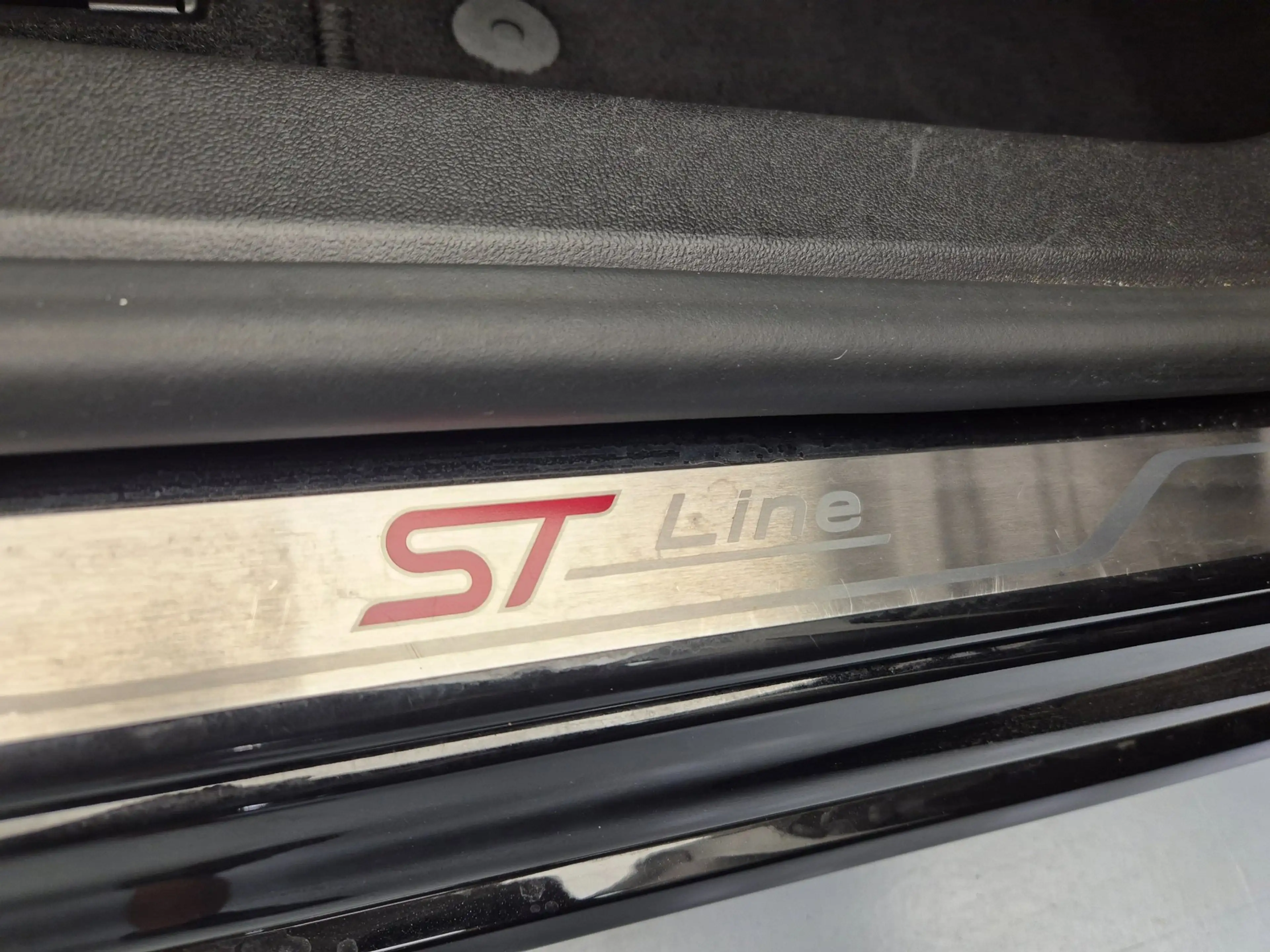 Ford Focus Wagon 1.0 EcoBoost ST Line Business Navi Camera Ec — photo 12