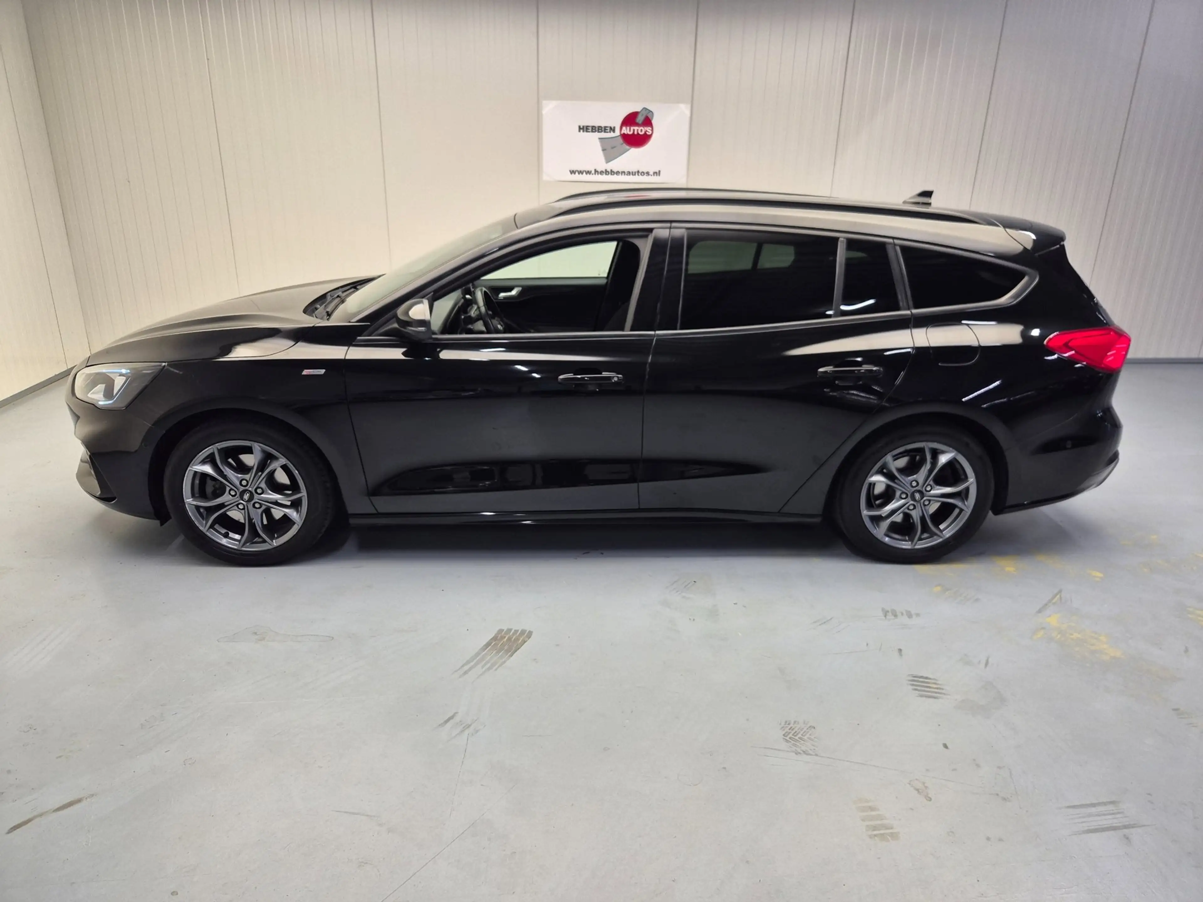 Ford Focus Wagon 1.0 EcoBoost ST Line Business Navi Camera Ec — photo 3