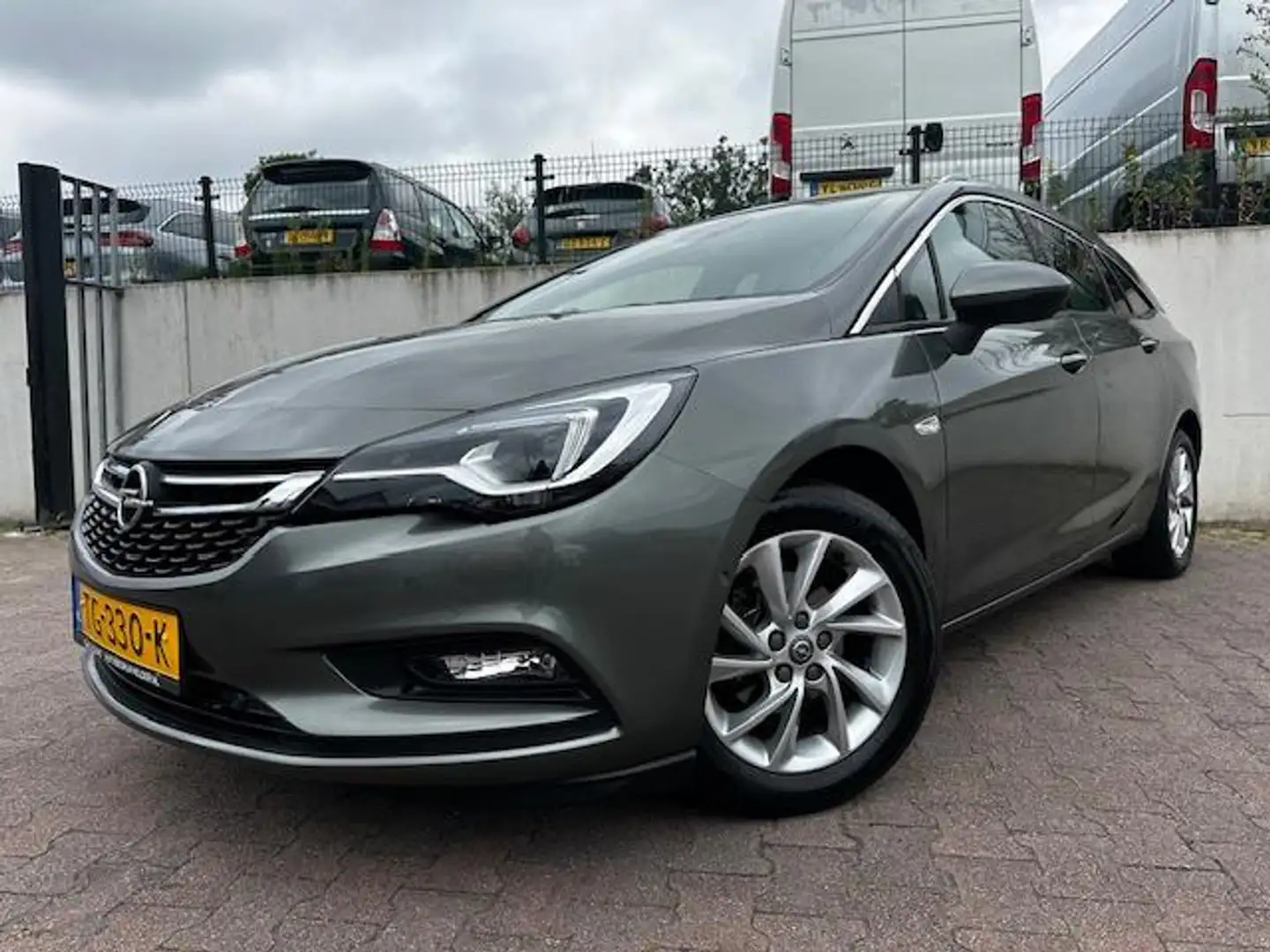 Opel Astra Sports Tourer 1.4 Innovation/NAVI/CARPLAY/PDC/CAME Grijs - 2