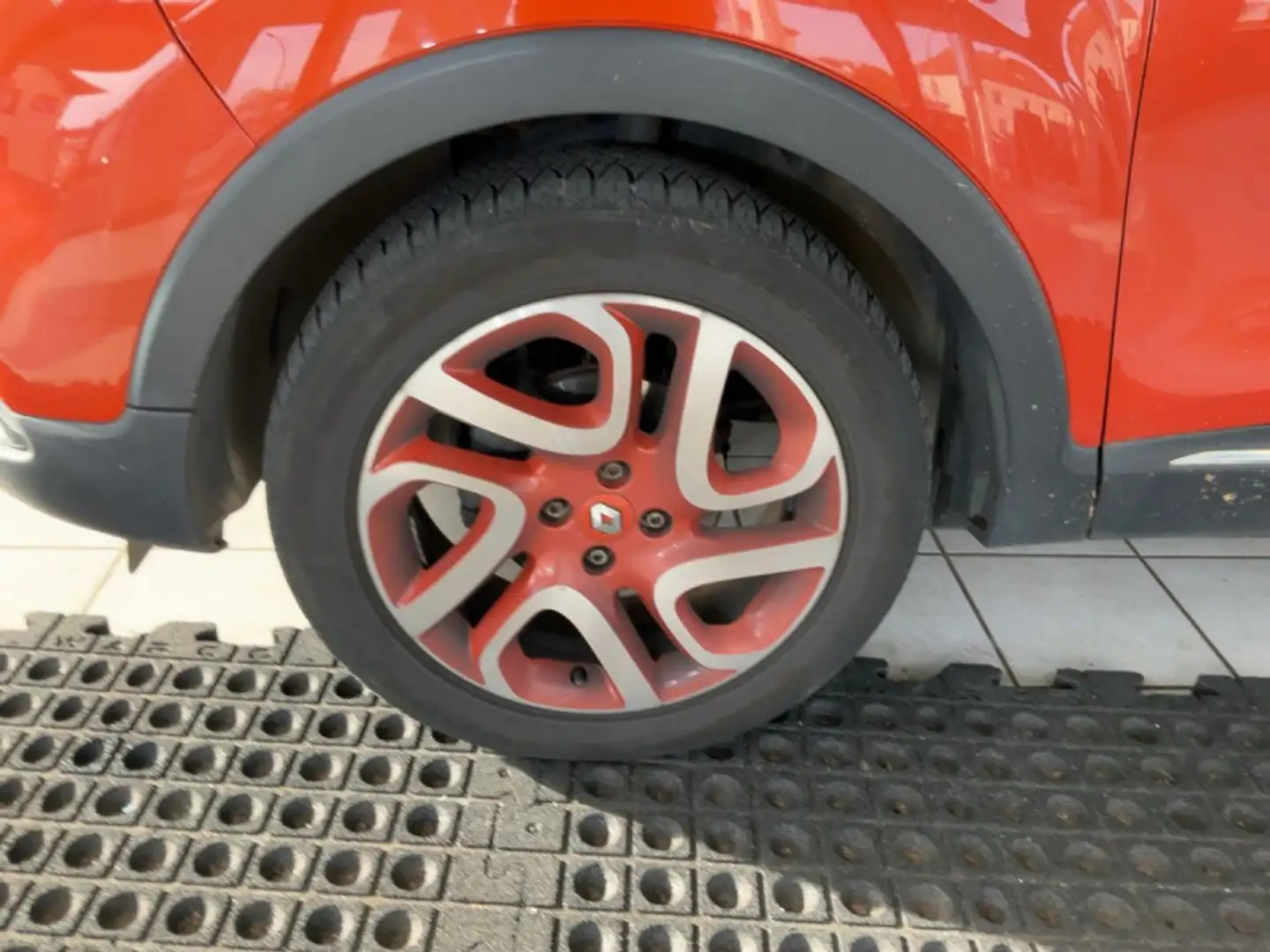 Renault Captur 0.9 TCE 90CH STOP\u0026START ENERGY ARIZONA ECO² Orange - 2