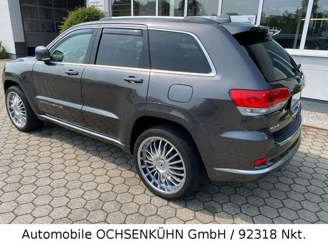 Jeep Grand Cherokee 3.0 V6 Summit / 22" Räder