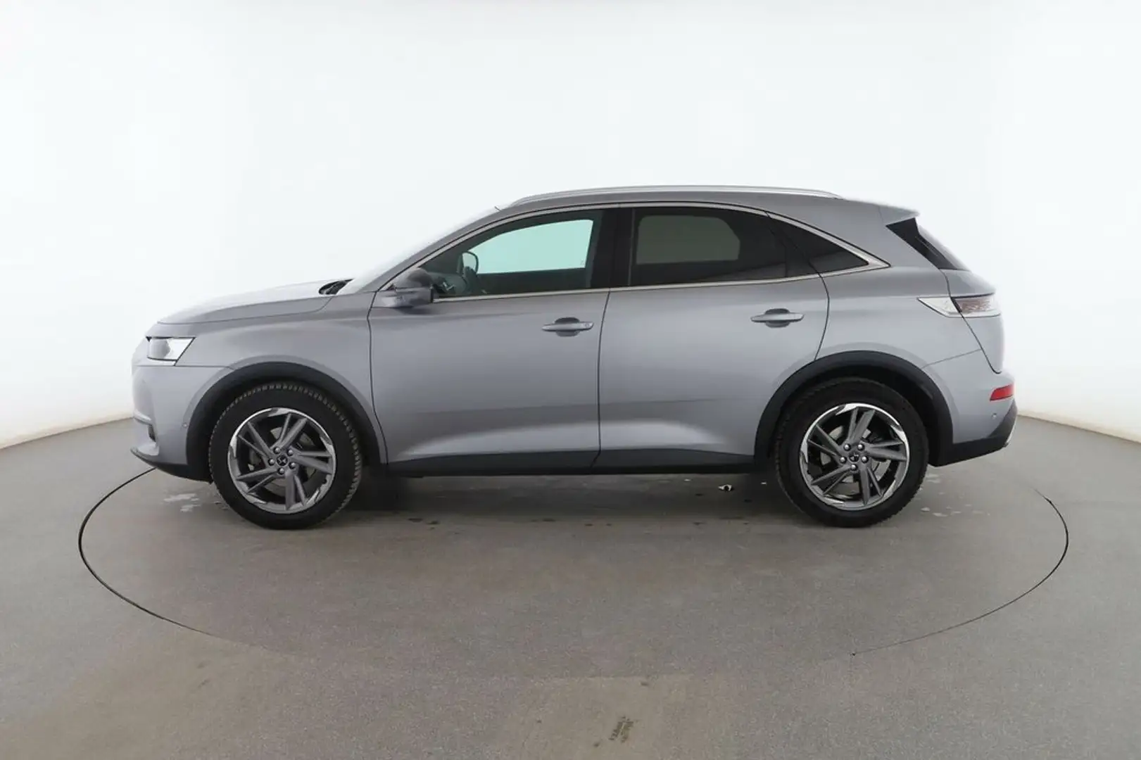 DS Automobiles DS 7 Crossback 2.0 Blue-HDi SoChic Gri - 2