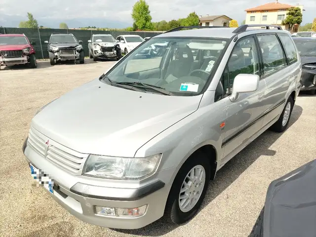 Mitsubishi Space Wagon 2.4i 16V GDI cat 4WD GLX
