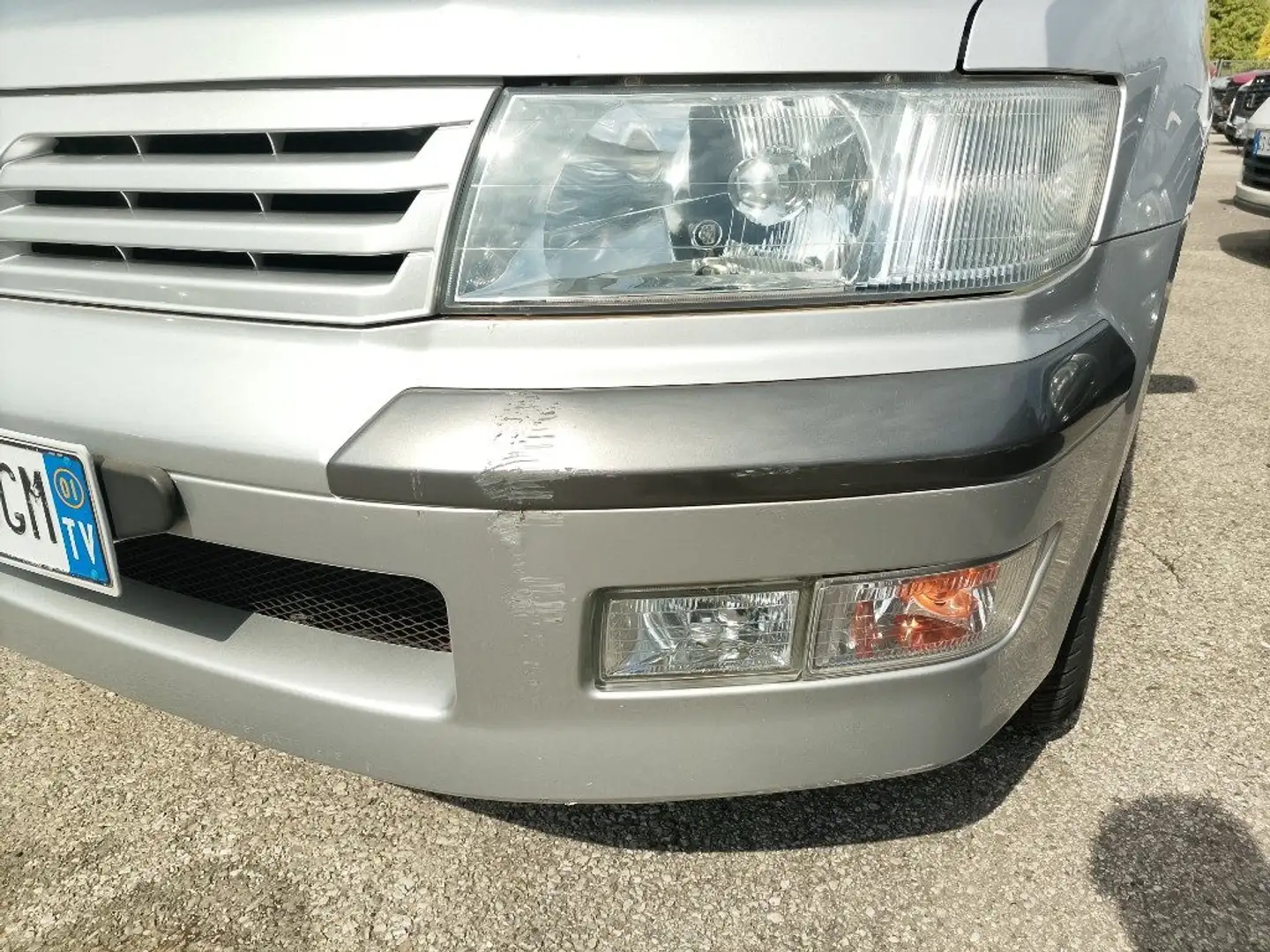 Mitsubishi Space Wagon 2.4i 16V GDI cat 4WD GLX Silber - 2