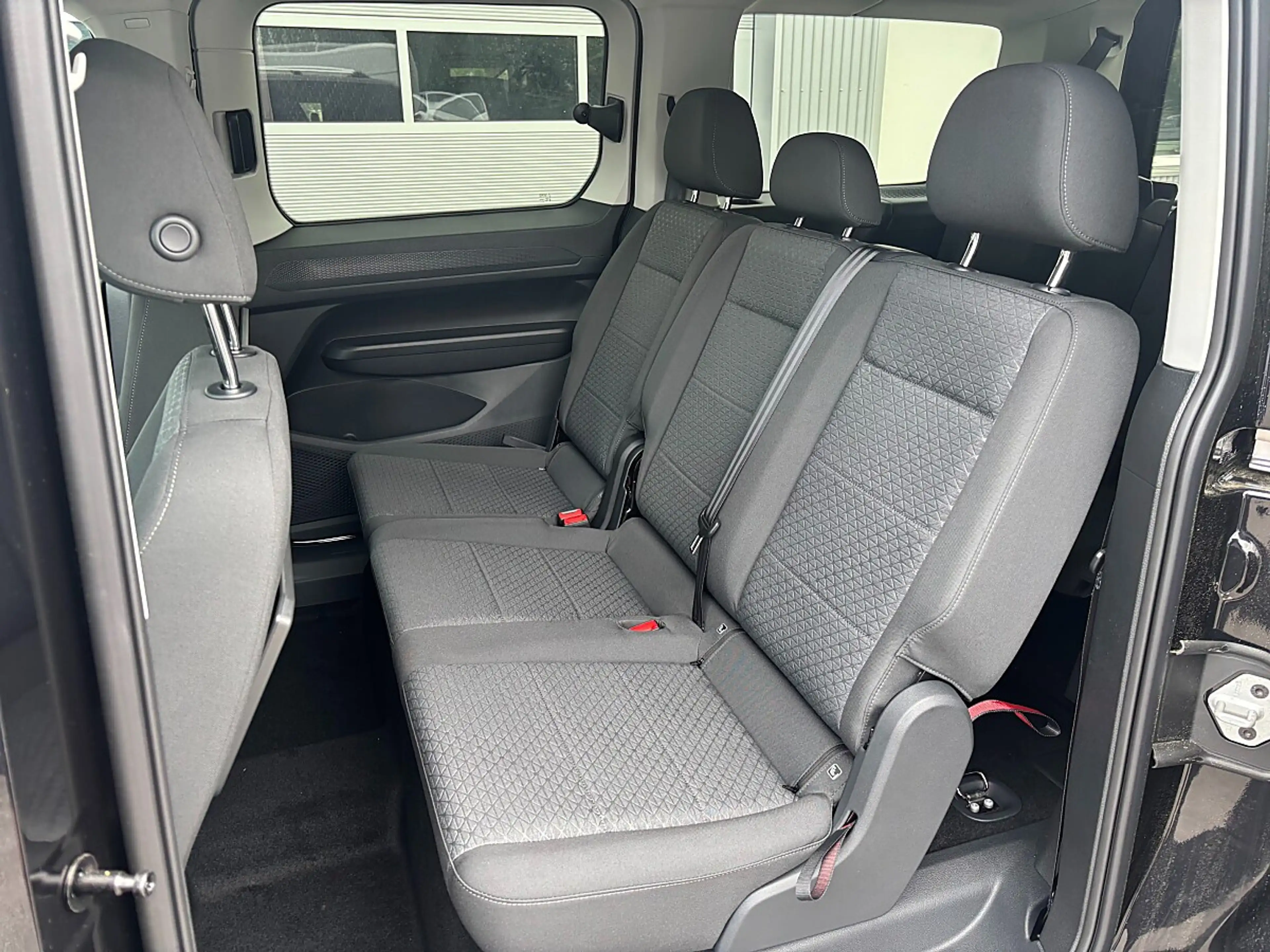 Ford Grand Tourneo Connect 2,0 EcoBlue L2 Titanium Aut. — photo 7