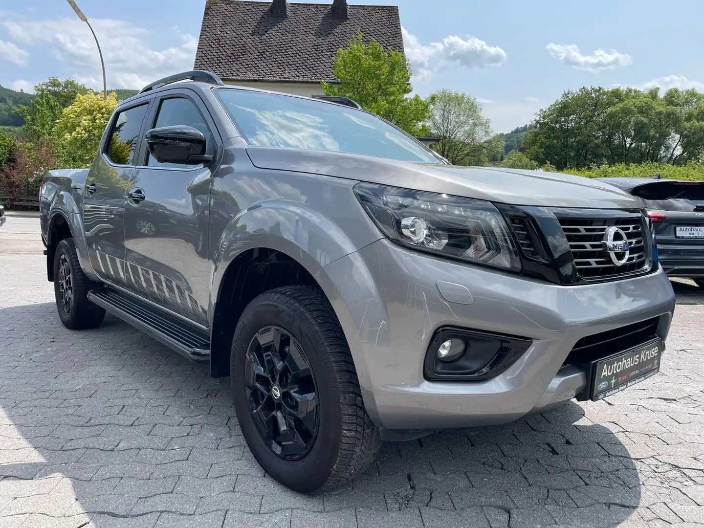 Nissan Navara N-Guard Double Cab - Sommer + Winterräder Gris - 2
