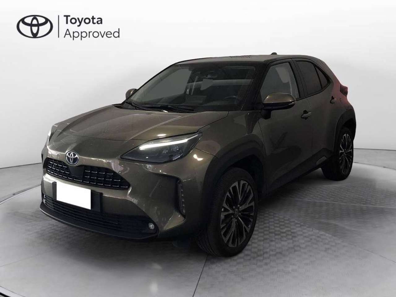 Toyota Yaris Cross 1.5h Lounge fwd 116cv e-cvt