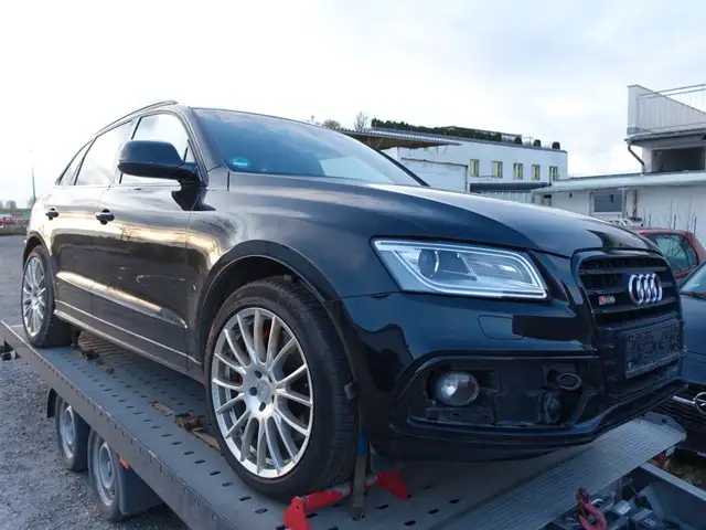 Audi SQ5 3.0 TDI plus quattro B&O/DAB/PANO/AHK/ACC