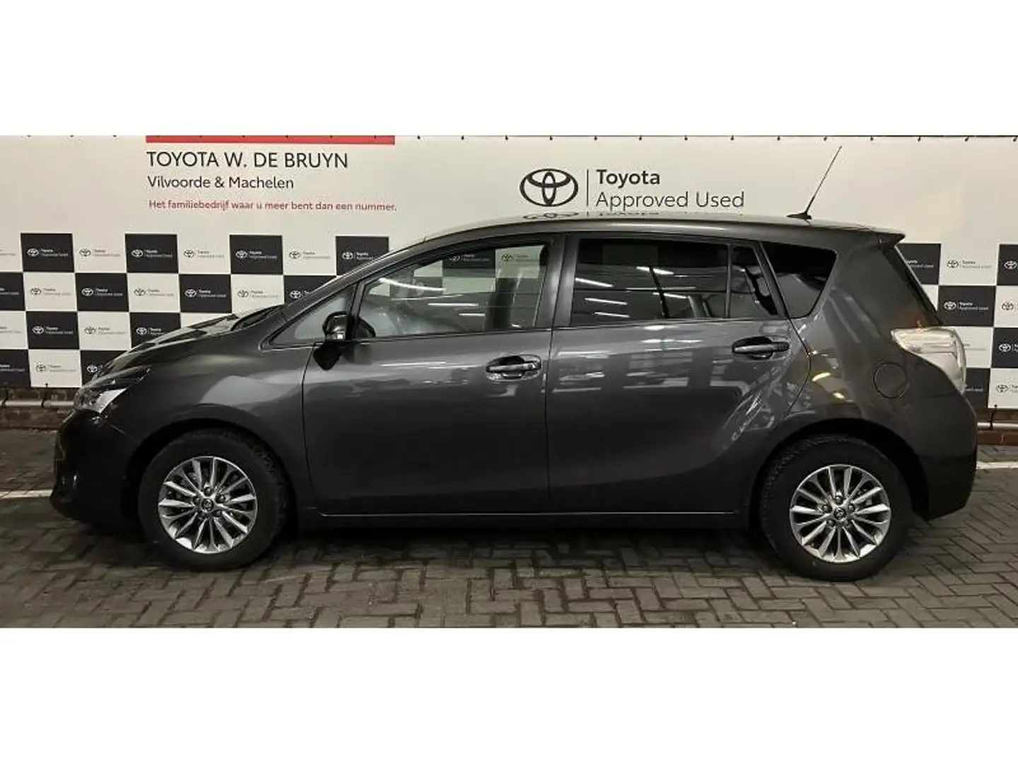 Toyota Verso Comfort & Pack Dynamic Gris - 2