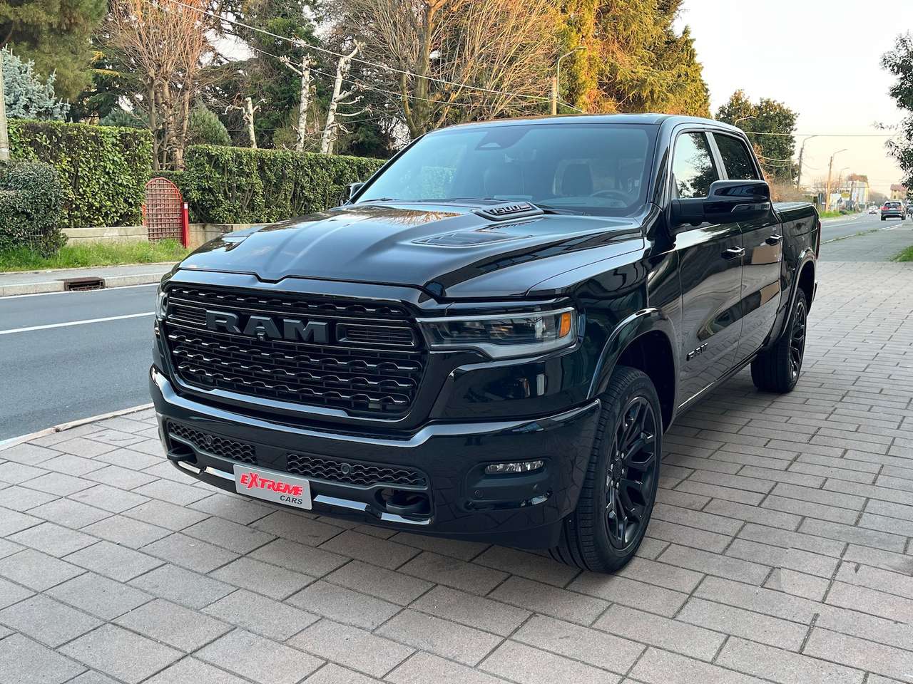 RAM 1500 LIMITED Night 2026 547cv