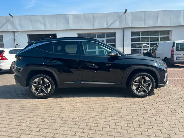 Hyundai Tucson view 12