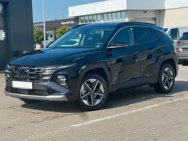 Hyundai Tucson main image