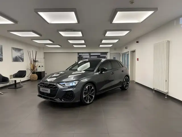 Audi S3 Sportback TFSI quattro 333 CV / 245 kW S tronic