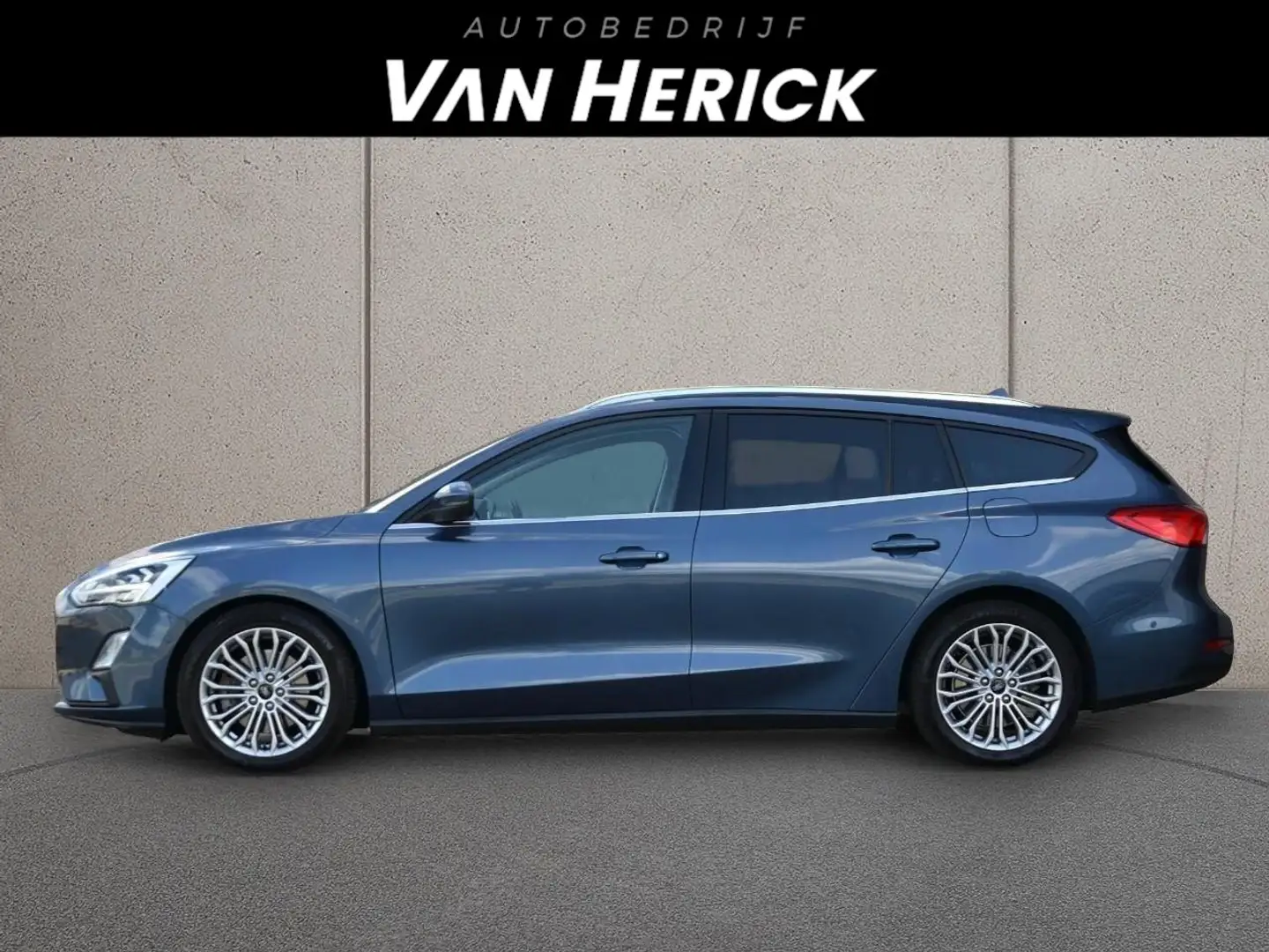 Ford Focus Wagon 1.5 EcoBoost 150PK Titanium | Winterpakket | Blauw - 2
