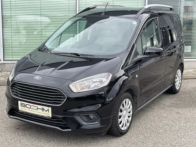 Ford Tourneo Courier 1,0 EcoBoost Titanium + Winter Paket+AHV, Zahnr...