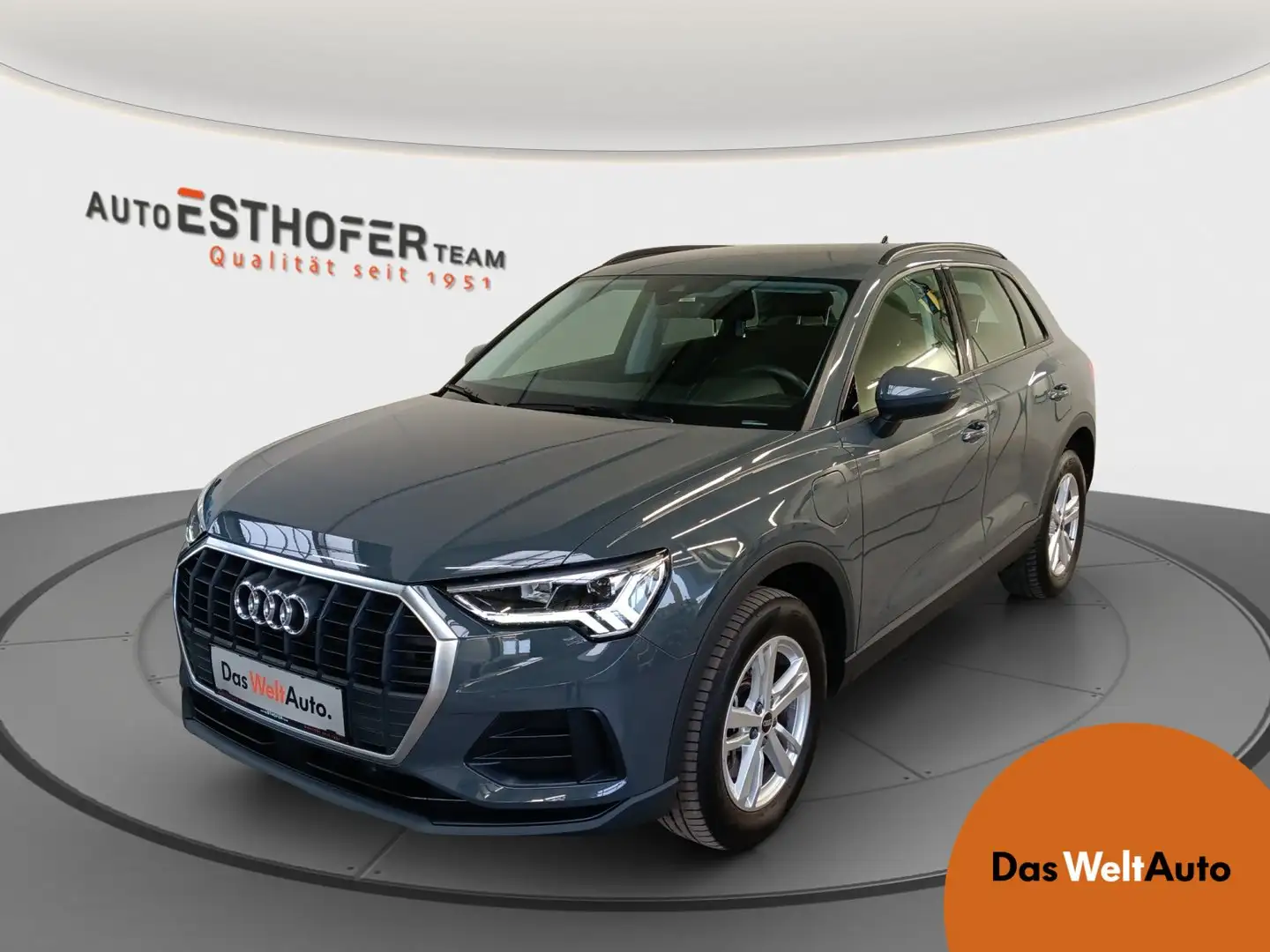 Audi Q3 e-tron 45 TFSI e Grijs - 1
