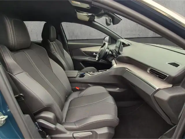 Peugeot 3008 view 13