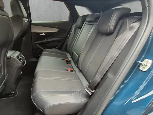 Peugeot 3008 view 8