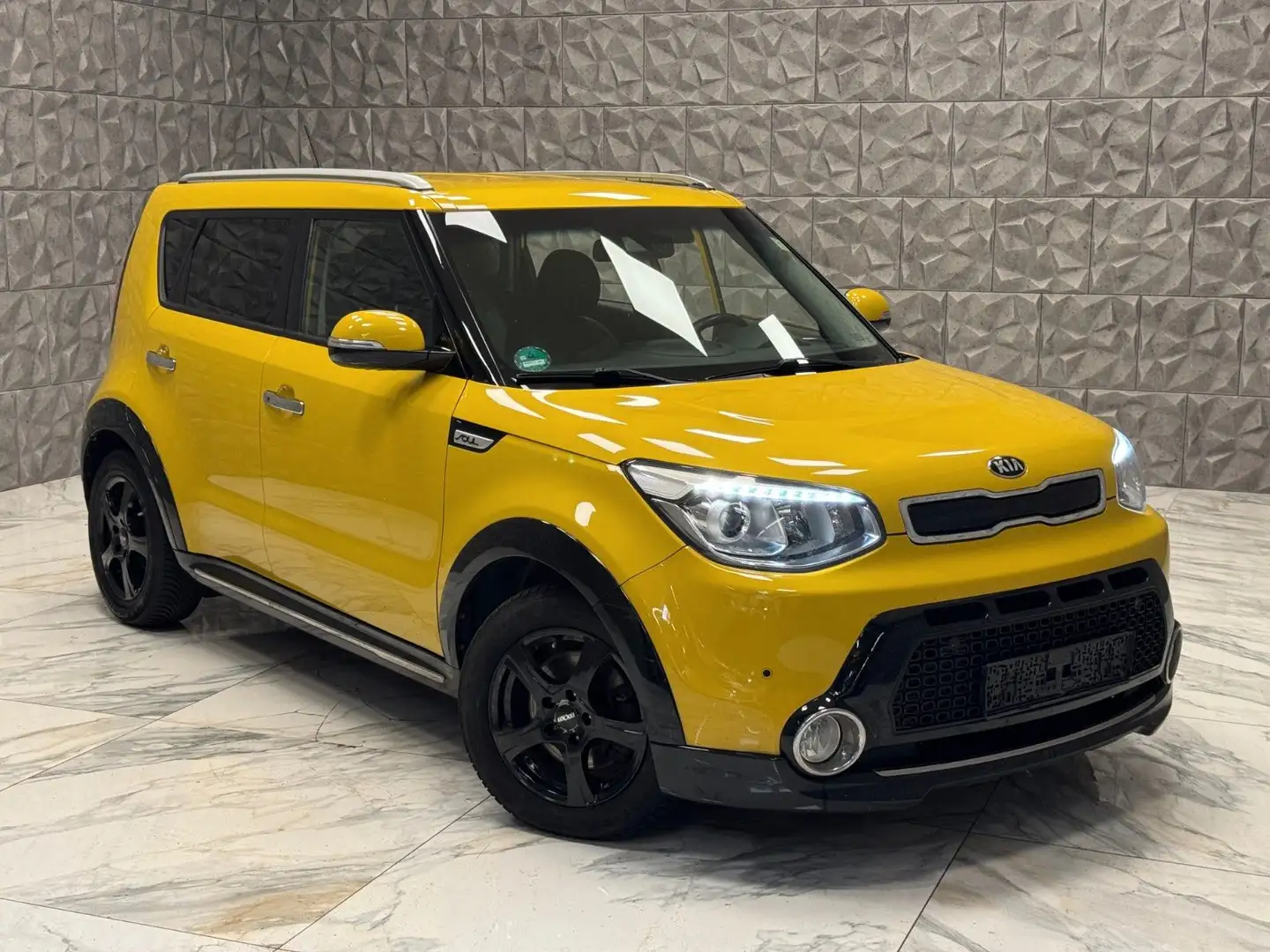 Kia Soul Spirit *VOLLLEDER-Sound Infinity-VIP-Paket* Gelb - 1