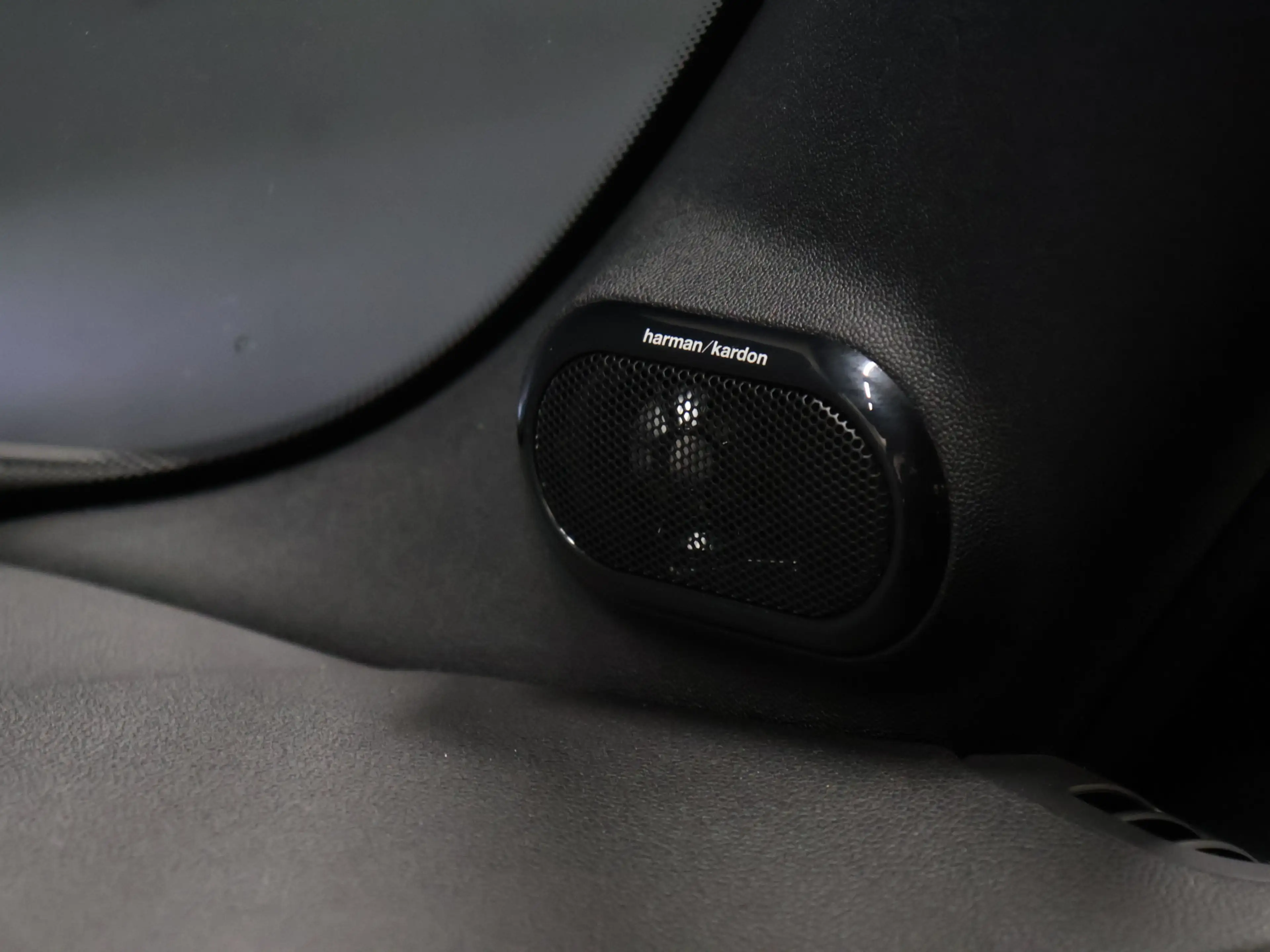 MINI Cooper S Cabrio Mini 2.0 Chili Serious Business [HARMAN/KARDON, HE — photo 11