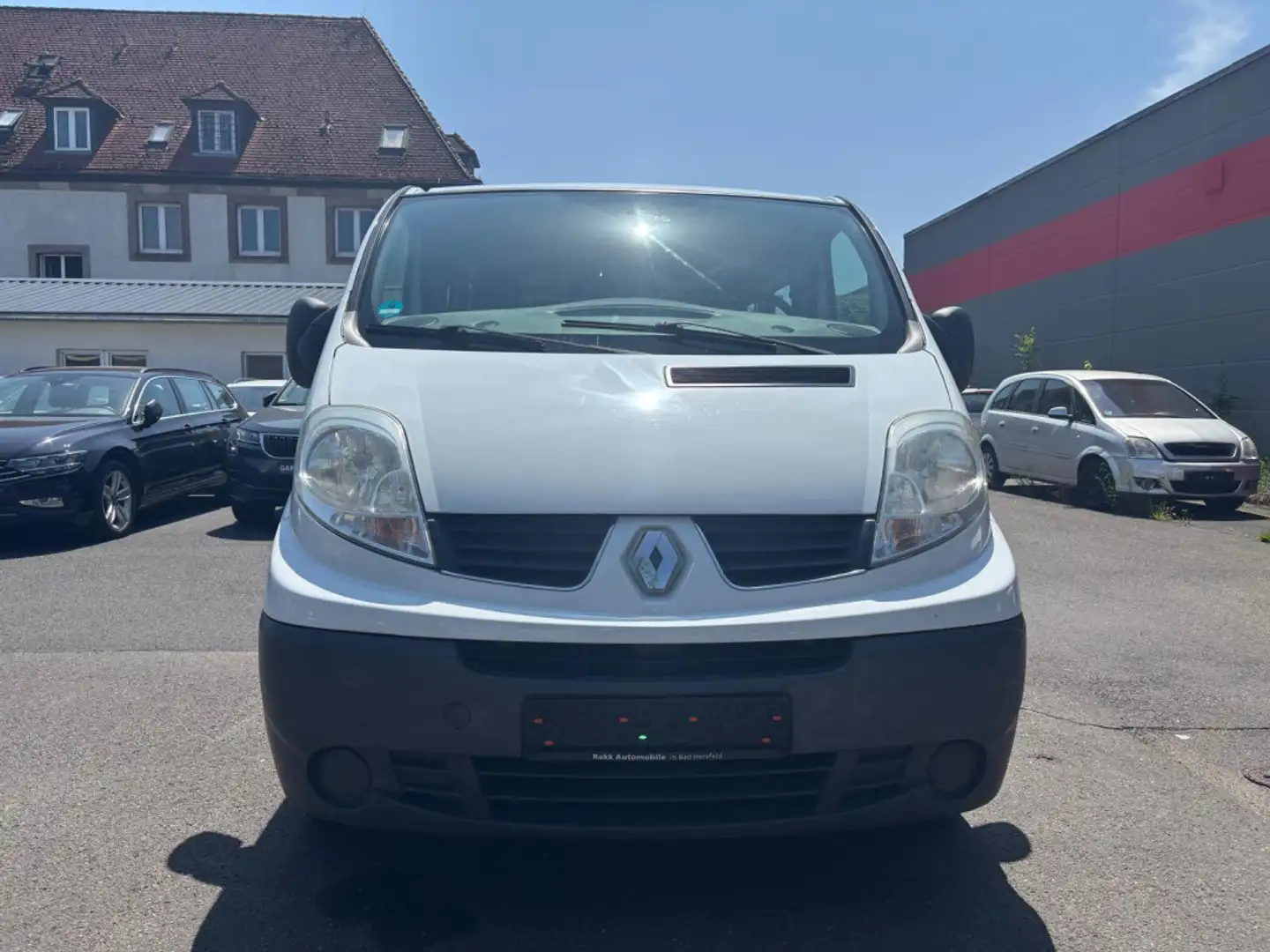Renault Trafic L1H1 2,7t-9 SITZER-KLIMA-TELEFON-RADIO Білий - 2