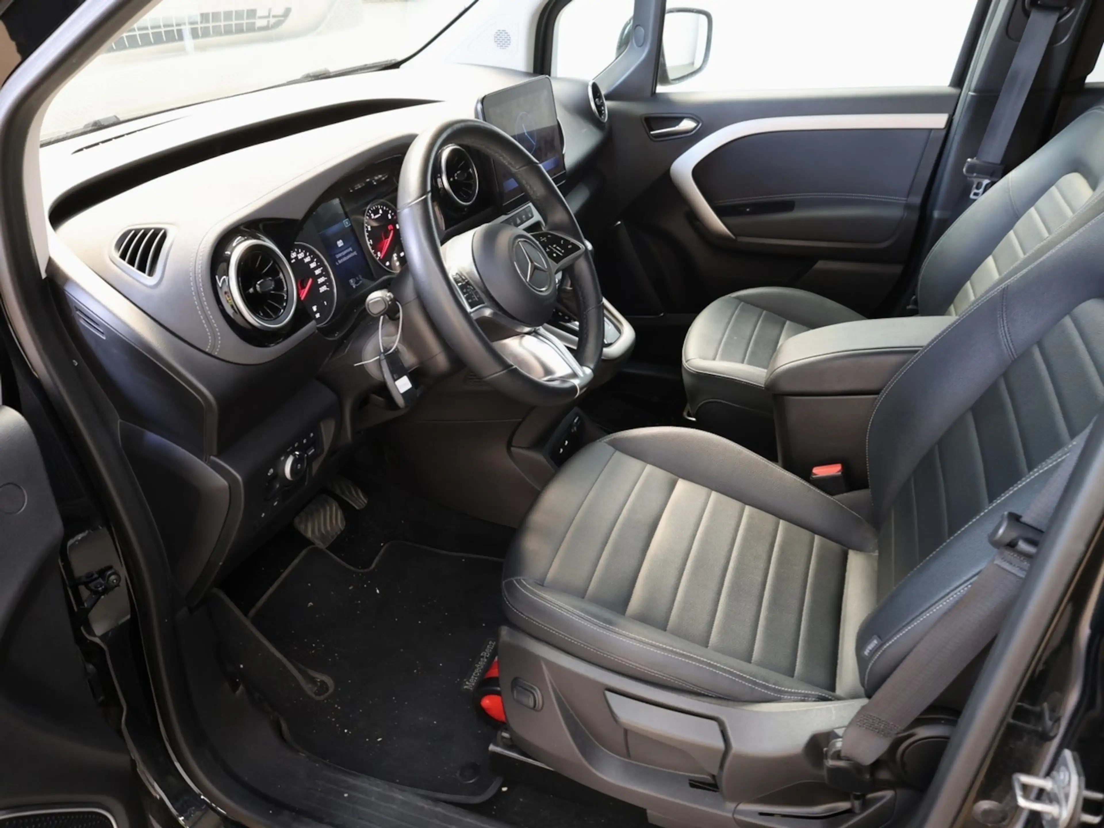 Mercedes-Benz T-Class lang,Progressive,7Sitze,Automatik,LED,Navi — photo 10