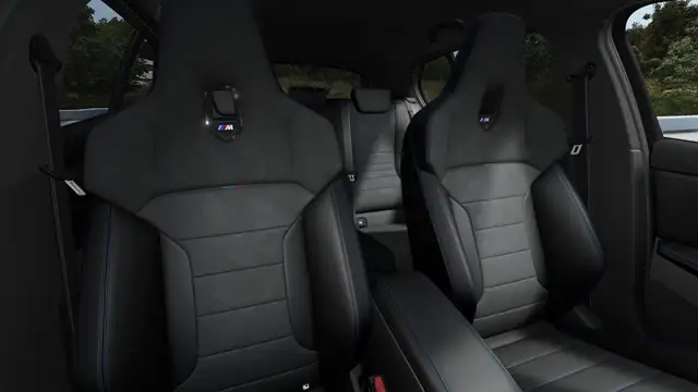 BMW 1 Series view 4