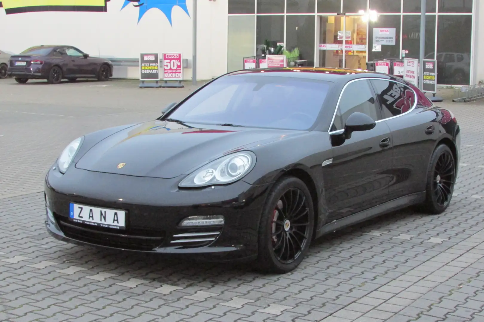 Porsche Panamera 4 S Schwarz - 1