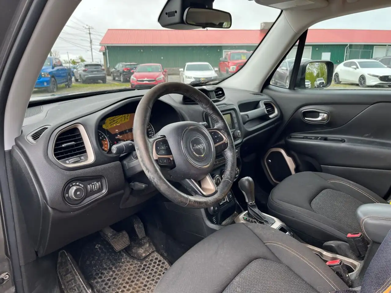 Jeep Renegade photo Jeep Renegade