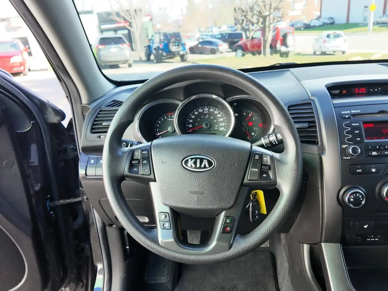 Kia Sorento photo Kia Sorento