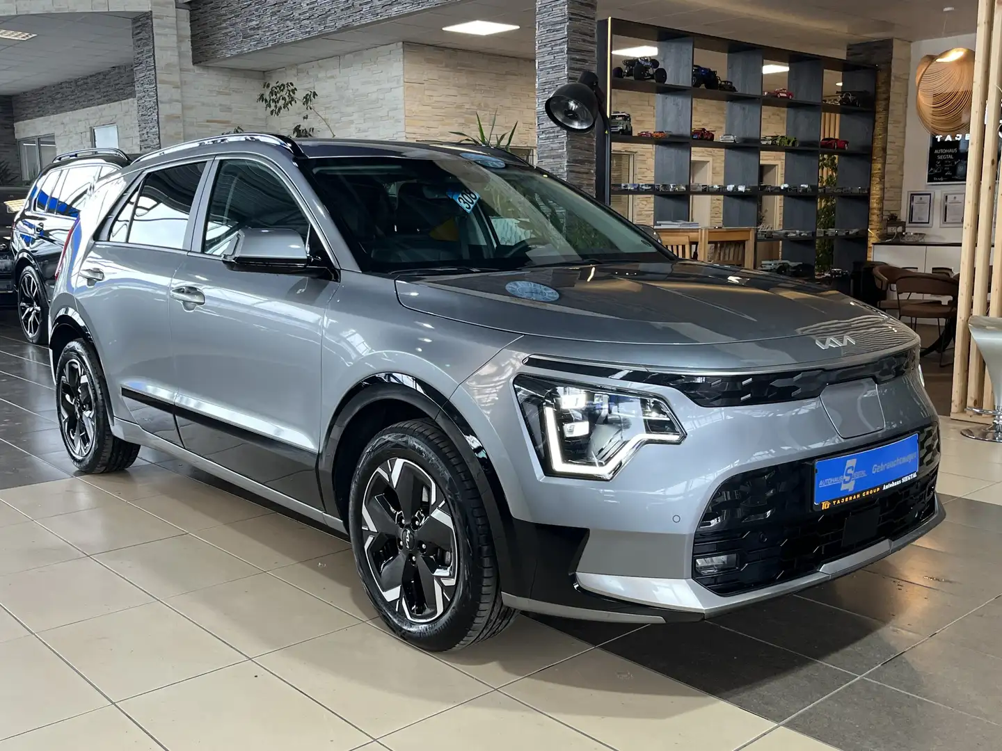 Kia Niro e-Niro Inspiration Wärmepumpe Navi NSCC LED Silber - 1