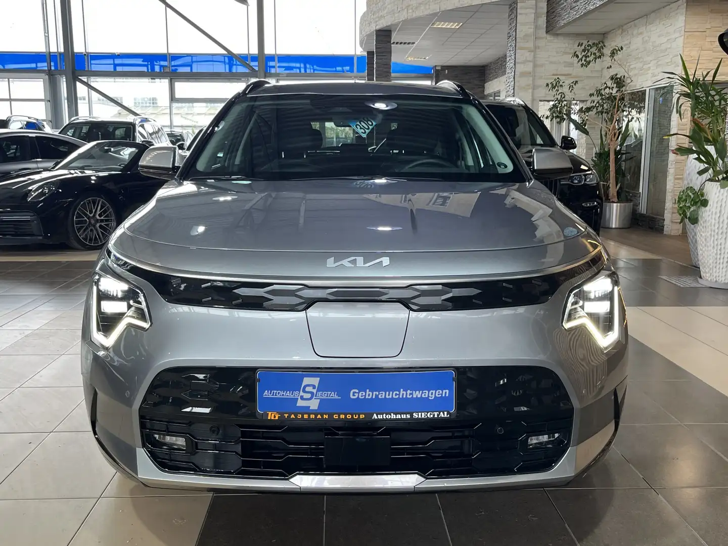 Kia Niro e-Niro Inspiration Wärmepumpe Navi NSCC LED Silber - 2
