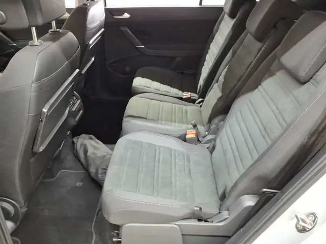 Volkswagen Touran view 13