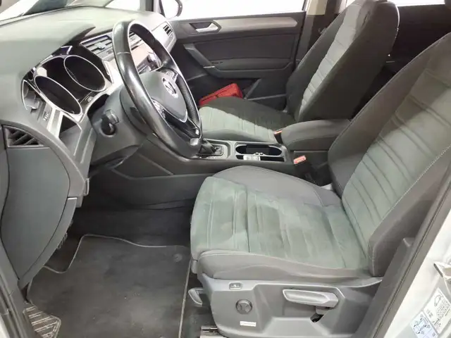 Volkswagen Touran view 7