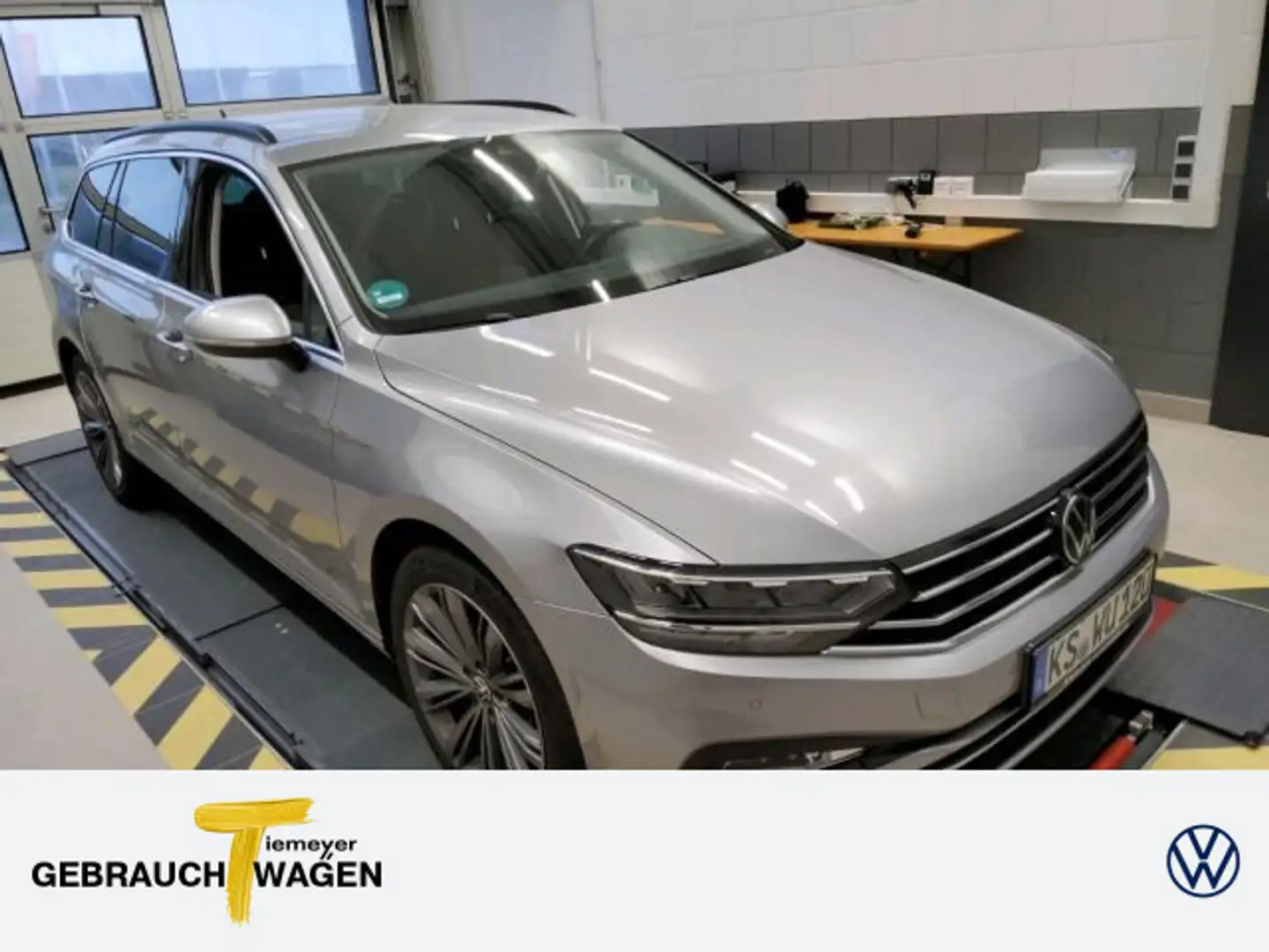 Volkswagen Passat Variant 2.0 TDI DSG BUSINESS LM18 AHK Silber - 1
