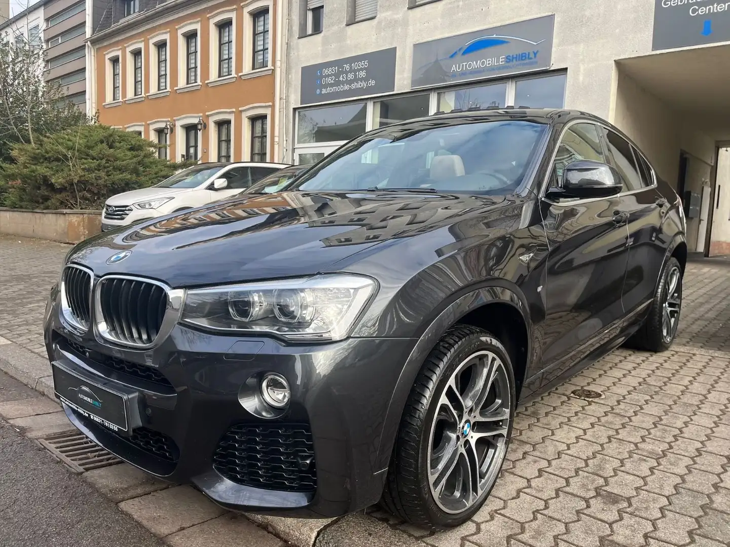 BMW X4 xDrive20i M Sport Paket Leder, Schiebedach Grau - 1