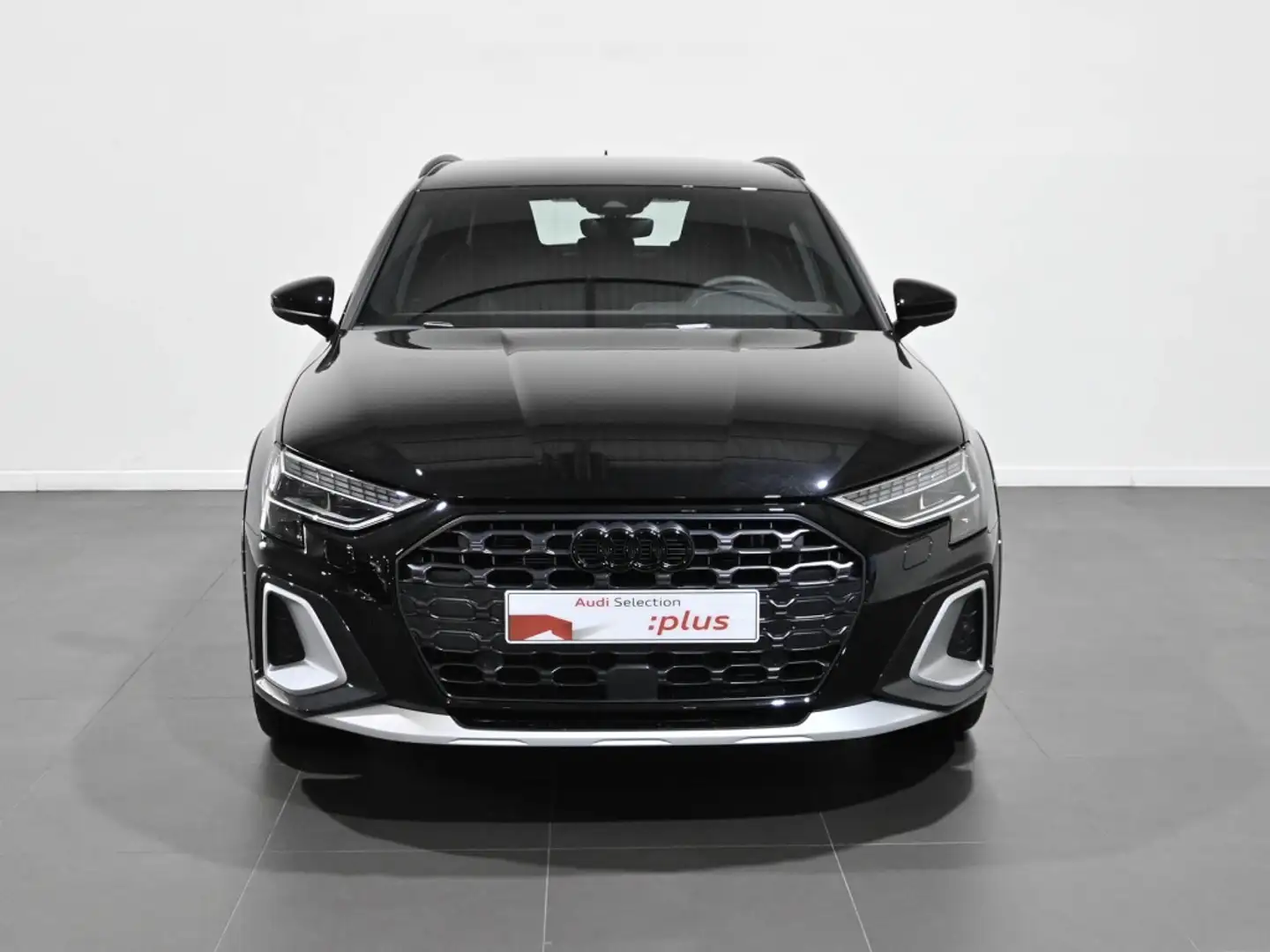 Audi A3 TFSI Genuine S-tronic 110kW Noir - 2