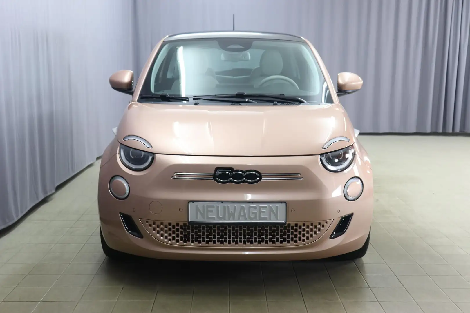 Fiat 500e by Bocelli 42 kWh UVP 42.430,00  Style Paket: P... Gold - 2